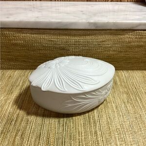 Vintage Kaiser Porcelain Bisque Embossed White Floral Trinket Box M Frey 744